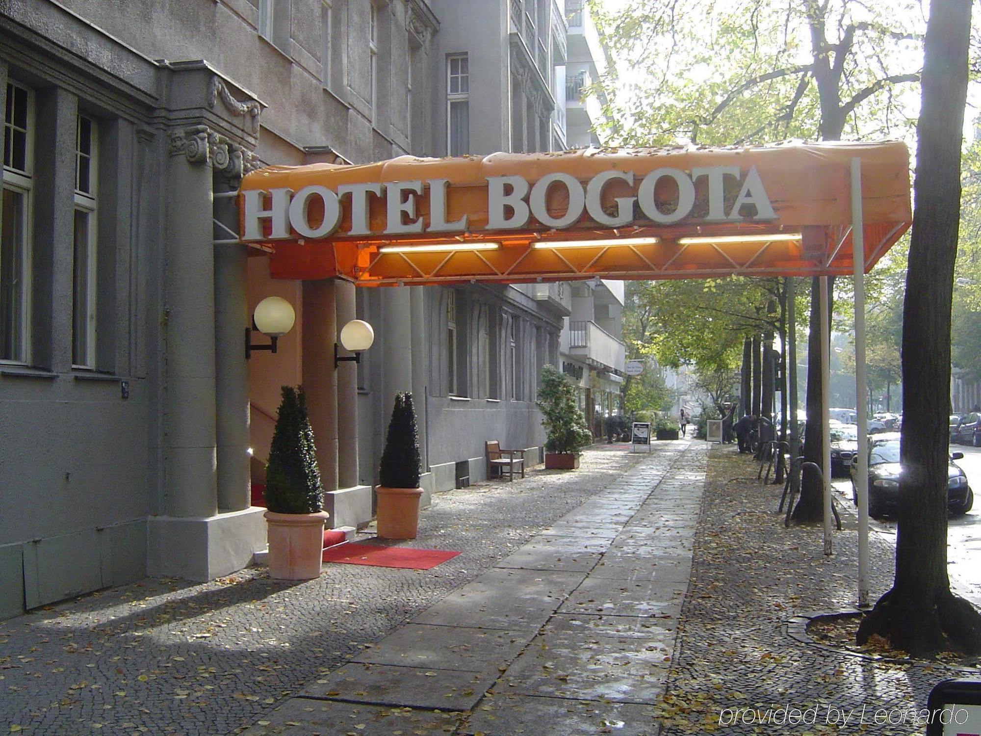 Stadt-Gut-Hotel Bogota Berlim Exterior foto